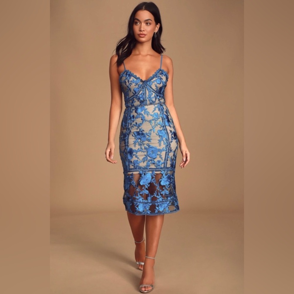 Lulu’s Blue Lace Midi Dress!